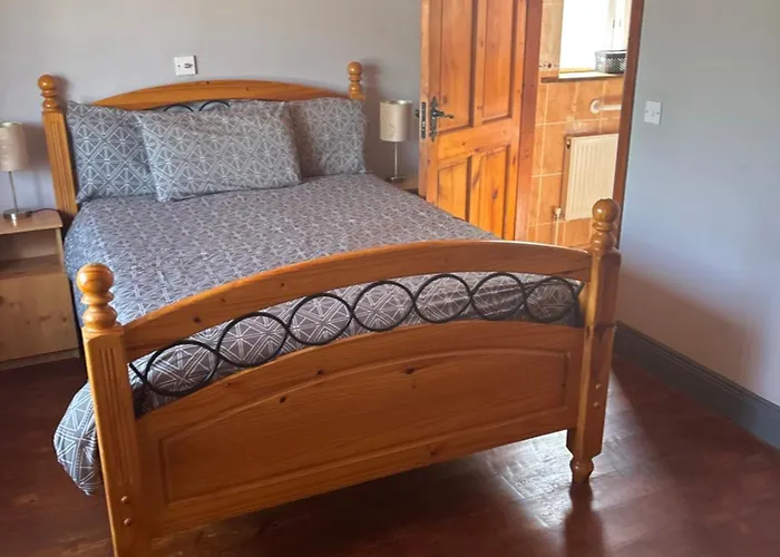 Douglasha House V93RX64
