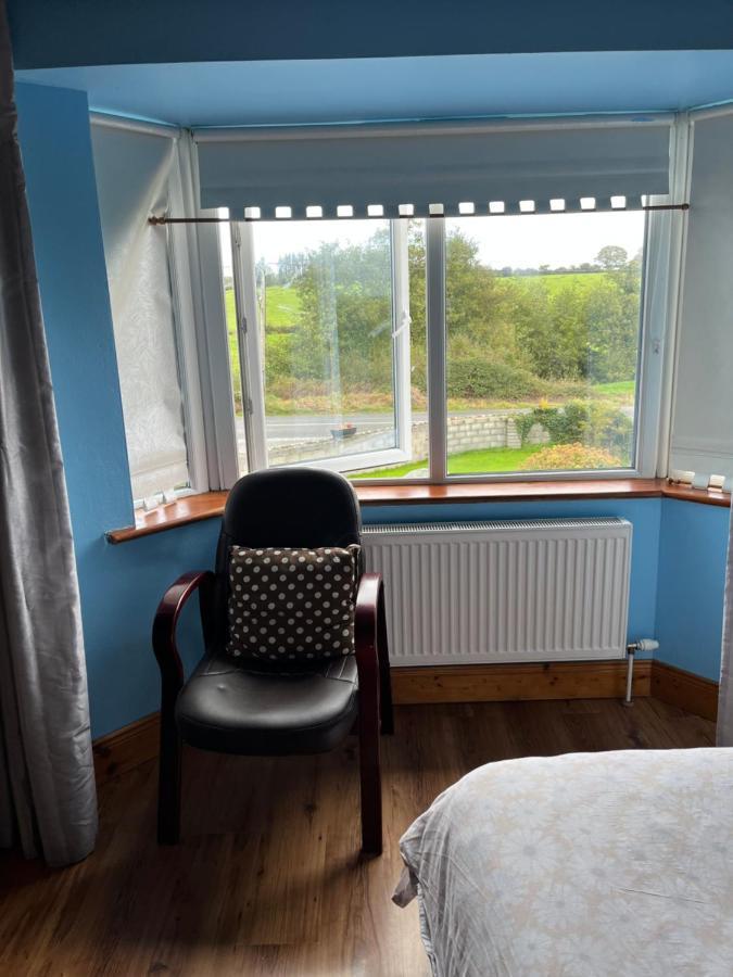Doughlasha House V93rx64 Guest house Fossa